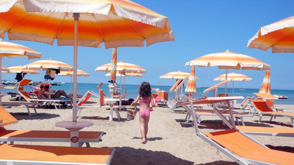 Hotel Orizzonti Rimini Bagian luar foto