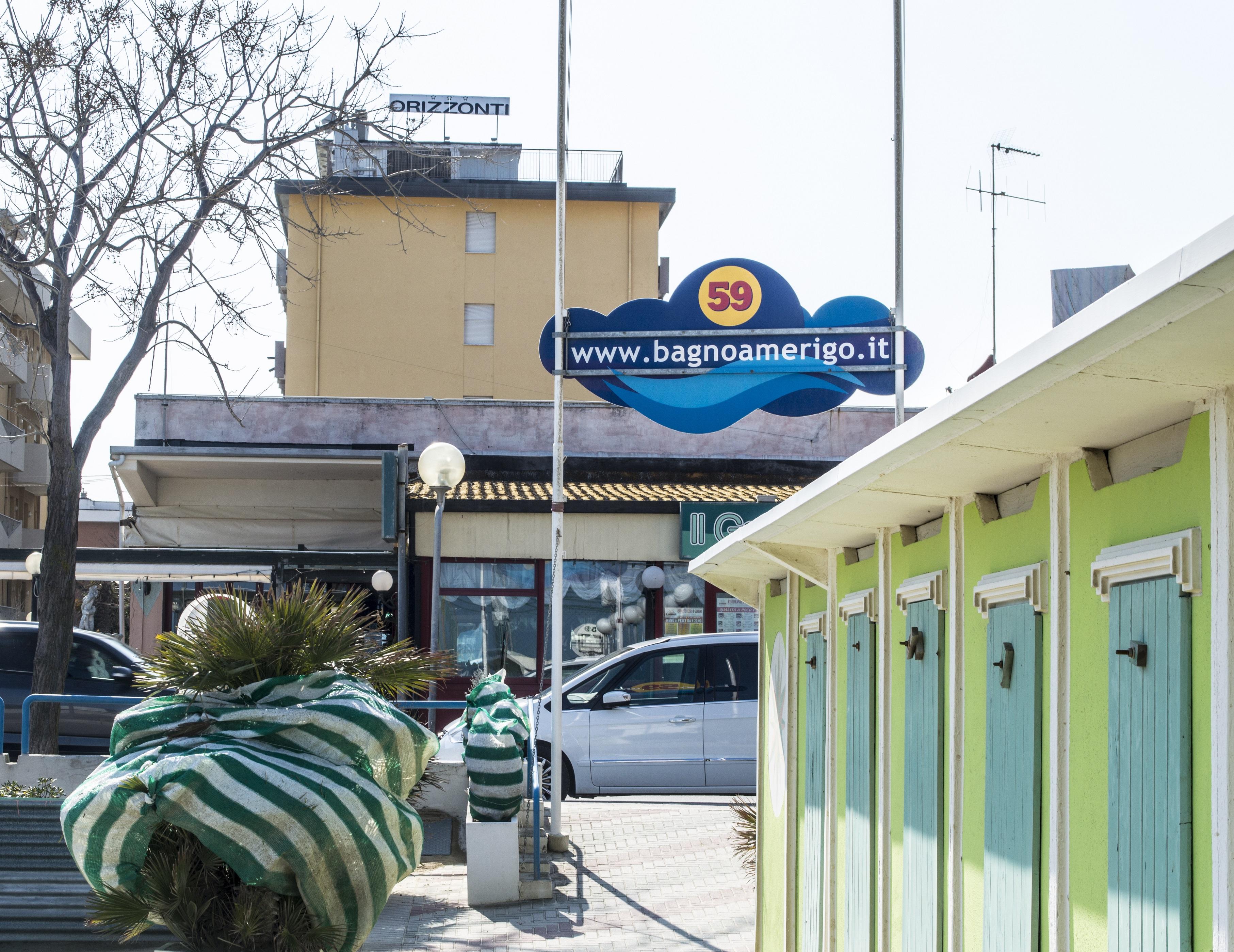 Hotel Orizzonti Rimini Bagian luar foto