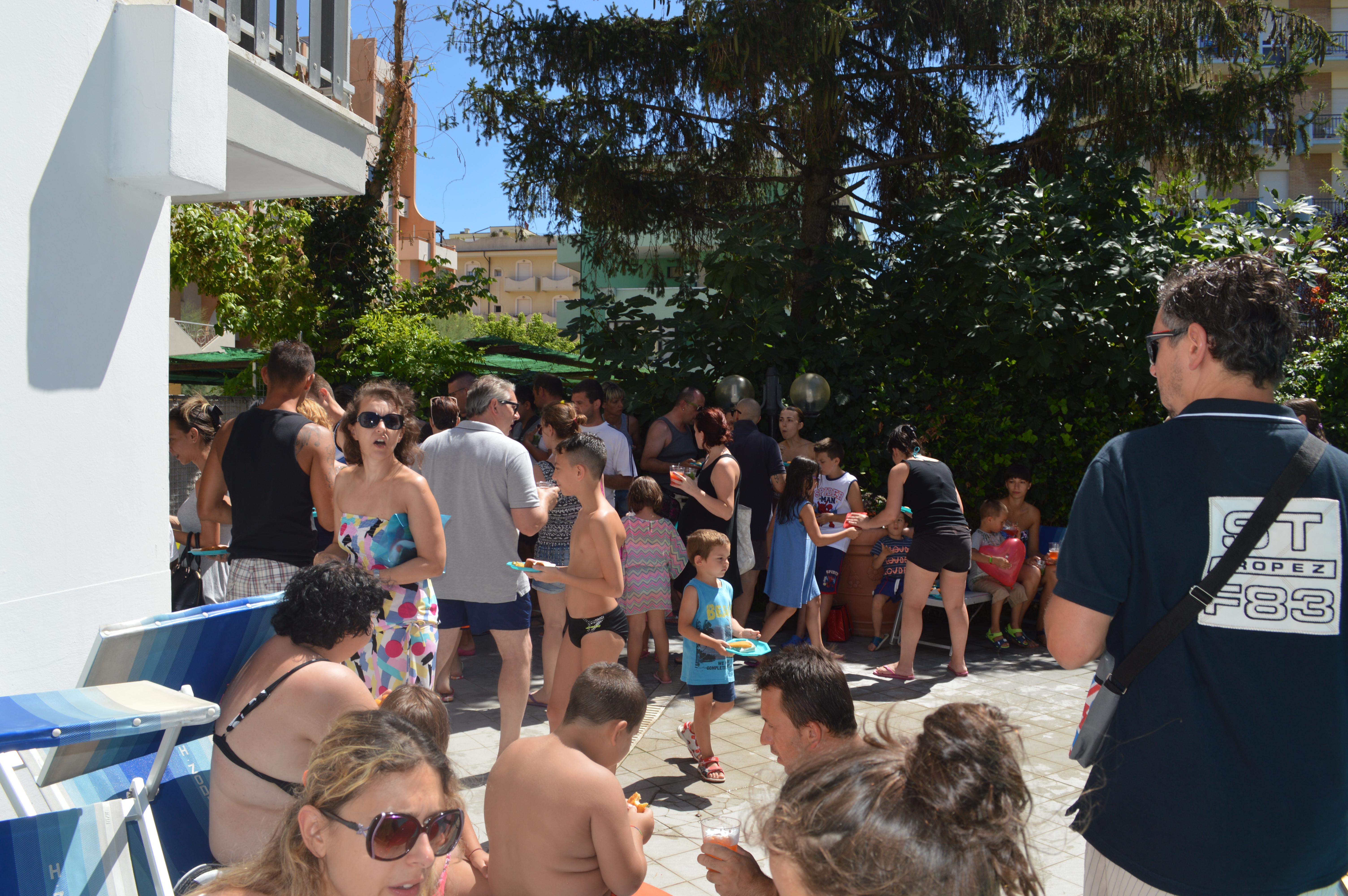 Hotel Orizzonti Rimini Bagian luar foto