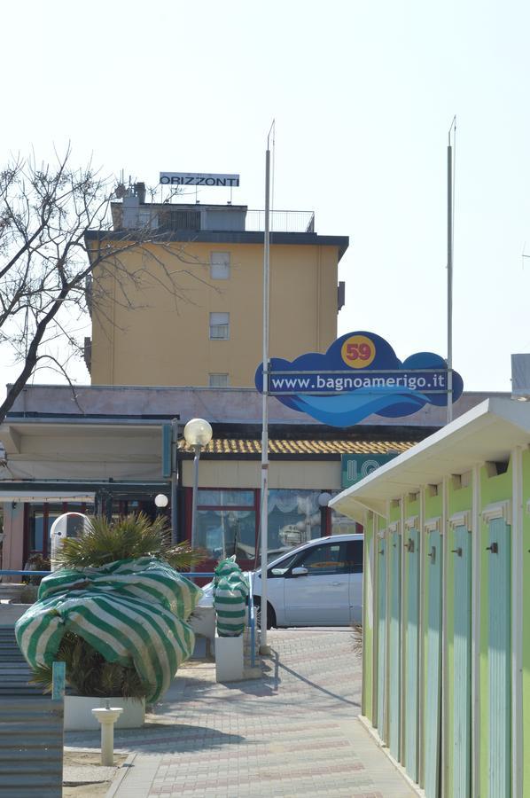 Hotel Orizzonti Rimini Bagian luar foto